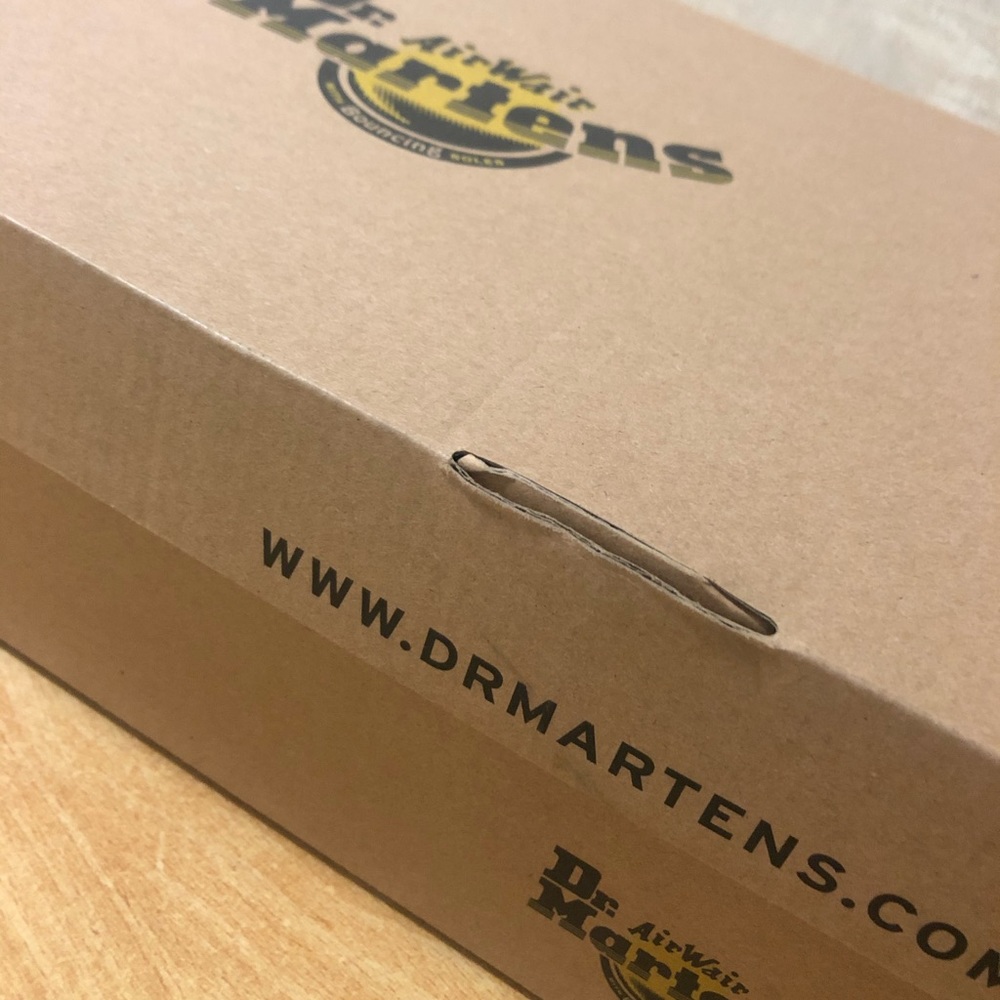 DR.MARTENS - Picture 2 of 3